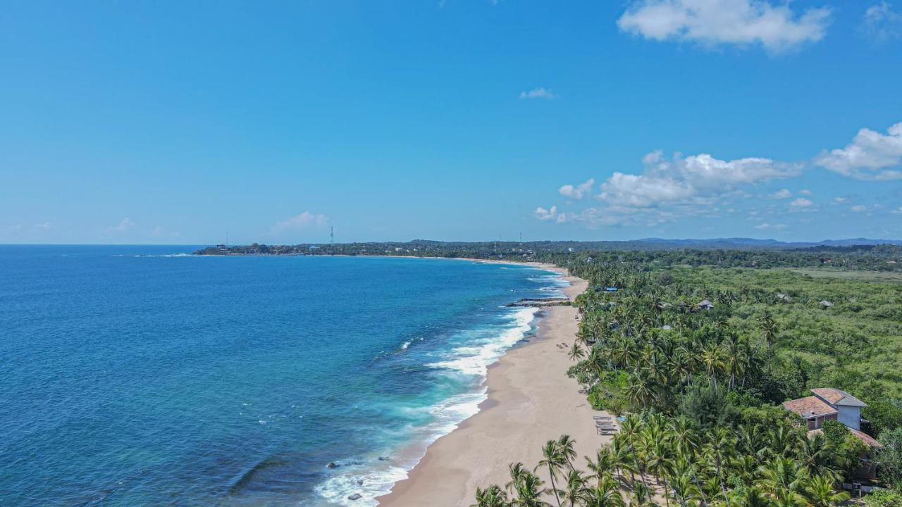 Ganesh Garden Beach Cabanas Тангале Екстериор снимка