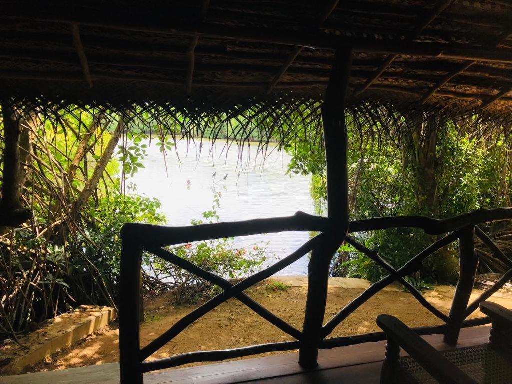 Ganesh Garden Beach Cabanas Тангале Екстериор снимка