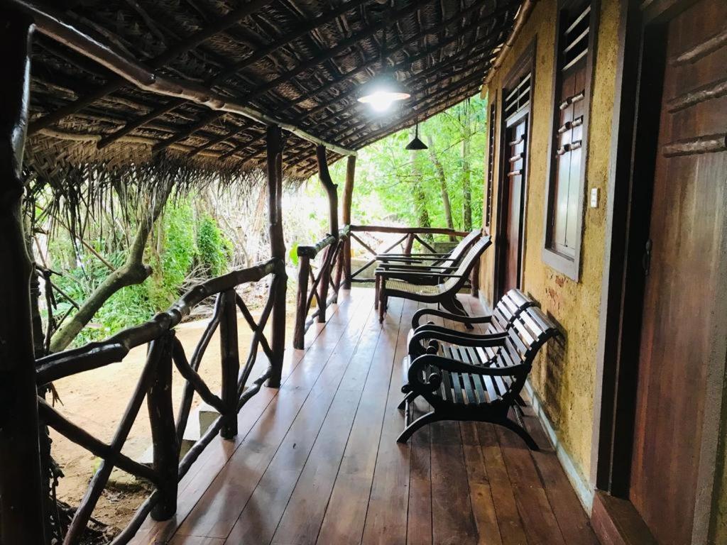 Ganesh Garden Beach Cabanas Тангале Екстериор снимка