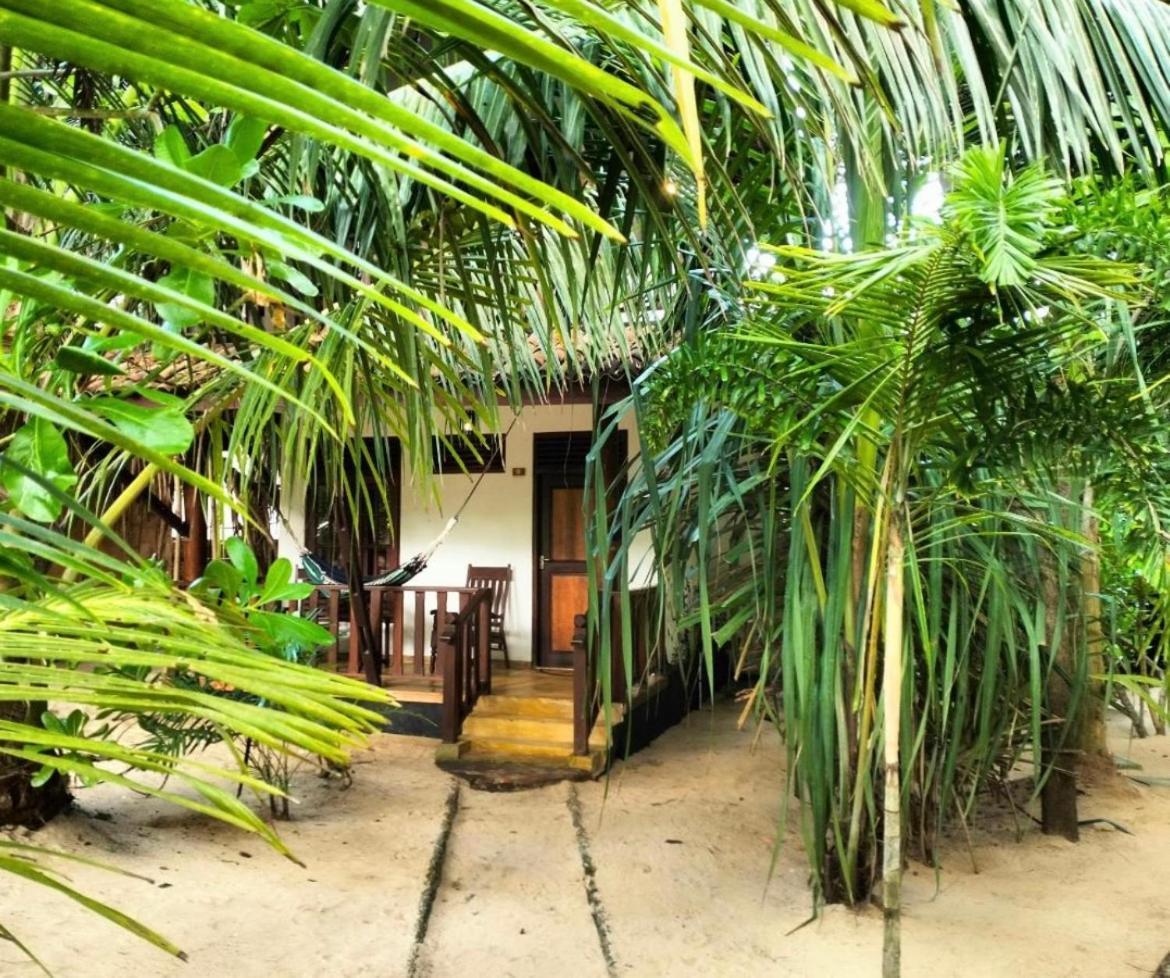 Ganesh Garden Beach Cabanas Тангале Екстериор снимка